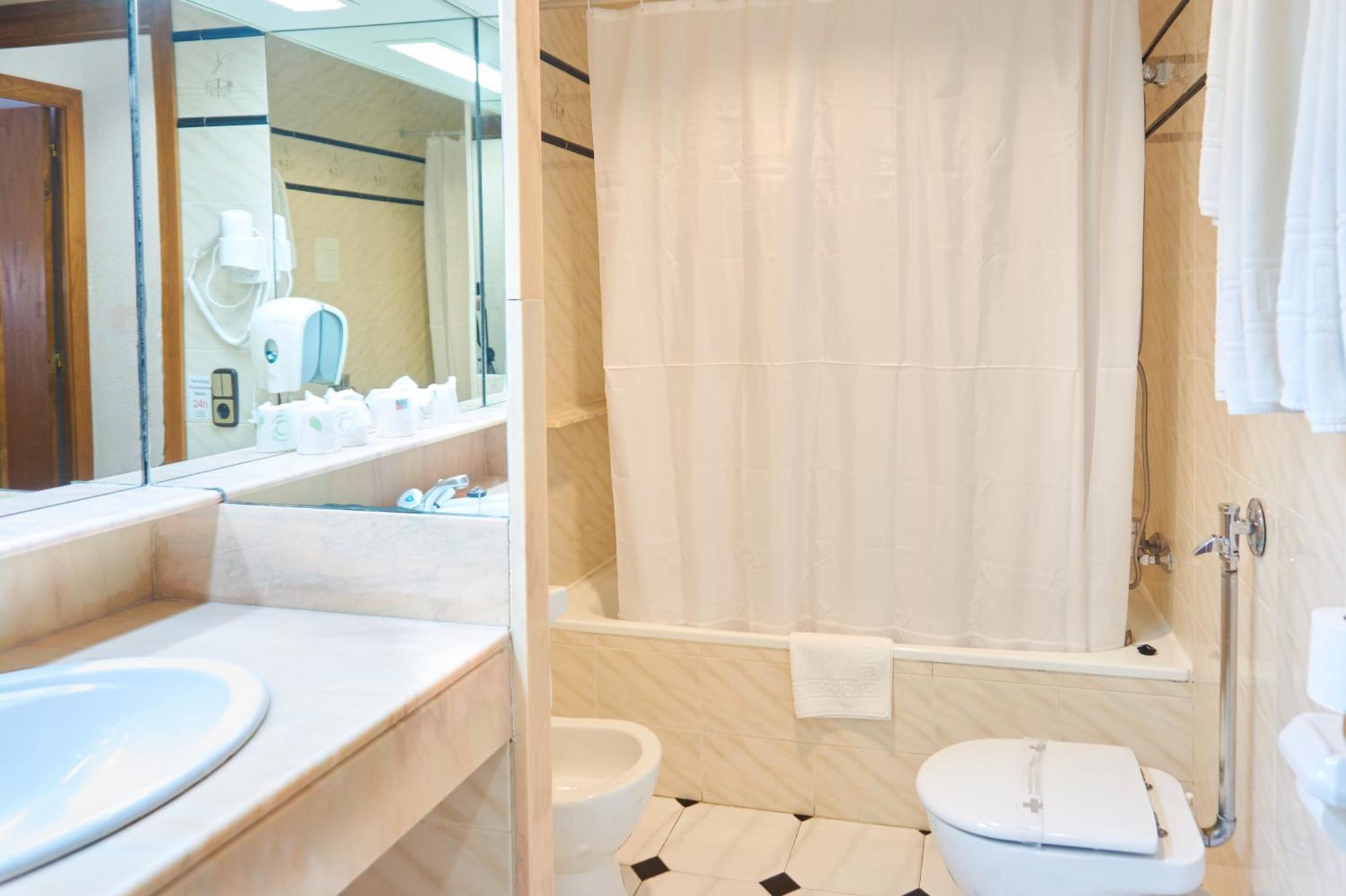 Nautilus Hotel 3*