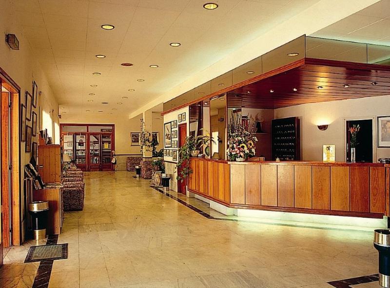 Nautilus Hotel